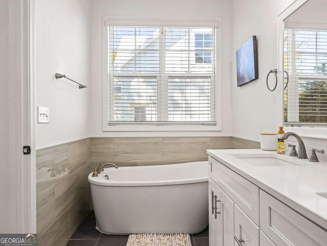 1038 Captain's Cove Way, St. Simons, GA 31522