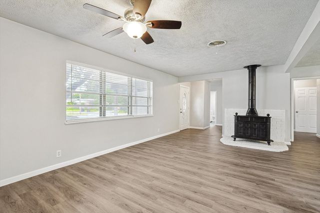 2120 Nottingham Boulevard, Fort Worth, TX 76112