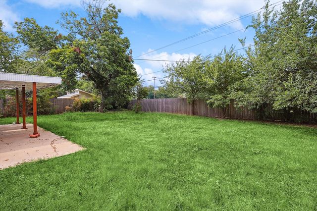 2120 Nottingham Boulevard, Fort Worth, TX 76112