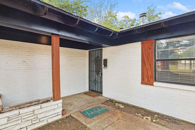 2120 Nottingham Boulevard, Fort Worth, TX 76112
