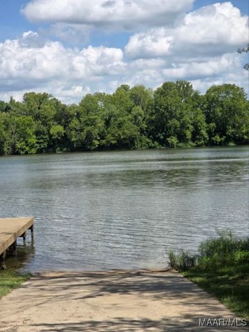 101 Robinson Pond Road, Prattville, AL 36067
