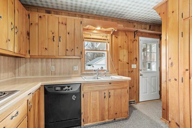 515 N Pine Street, Janesville, WI 53548