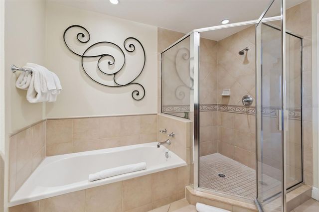 1356 CENTRE COURT RIDGE DRIVE 303, Kissimmee, FL 34747