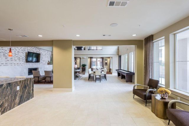 807 S Post Oak Lane 2322, Houston, TX 77056