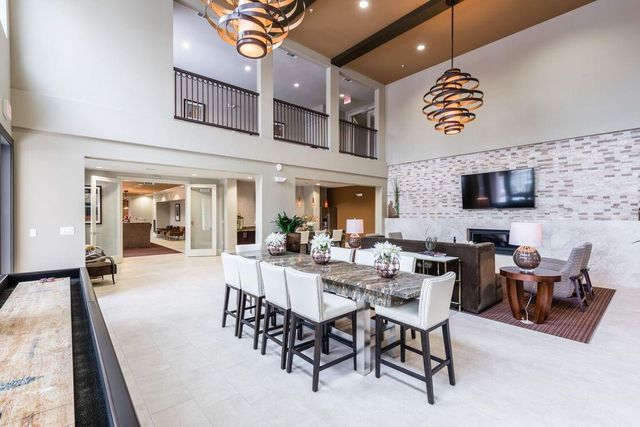 807 S Post Oak Lane 2322, Houston, TX 77056