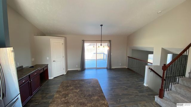 13911 Springview Drive, Bellevue, NE 68133
