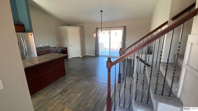 13911 Springview Drive, Bellevue, NE 68133