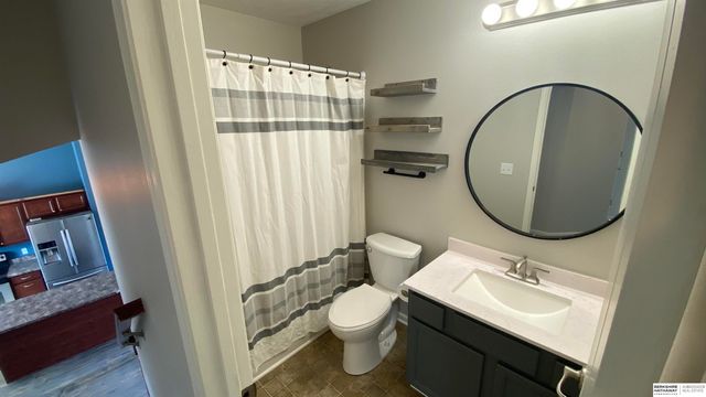 13911 Springview Drive, Bellevue, NE 68133