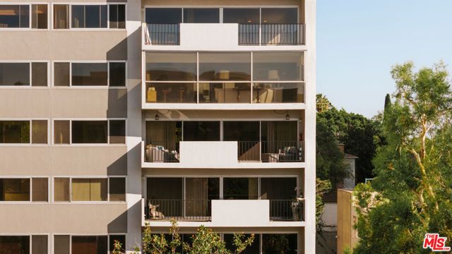 10450 Wilshire Boulevard 4J, Los Angeles, CA 90024