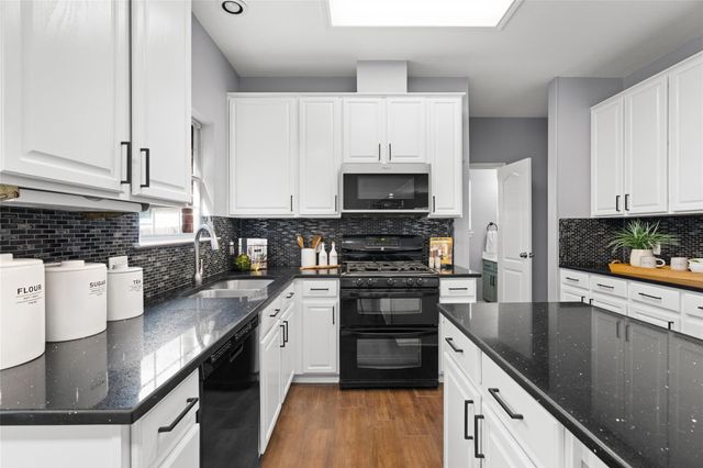 1333 Nightingale DR, Cedar Park, TX 78613