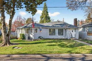 6 S Groveland Avenue, Medford, OR 97504