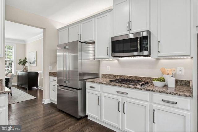 41004 INDIGO PL, Leesburg, VA 20175