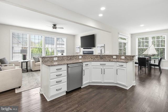 41004 INDIGO PL, Leesburg, VA 20175