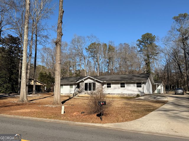 621 Golf View Drive, Peachtree City, GA 30269