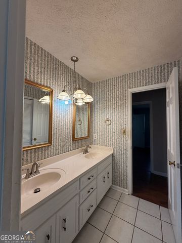 621 Golf View Drive, Peachtree City, GA 30269