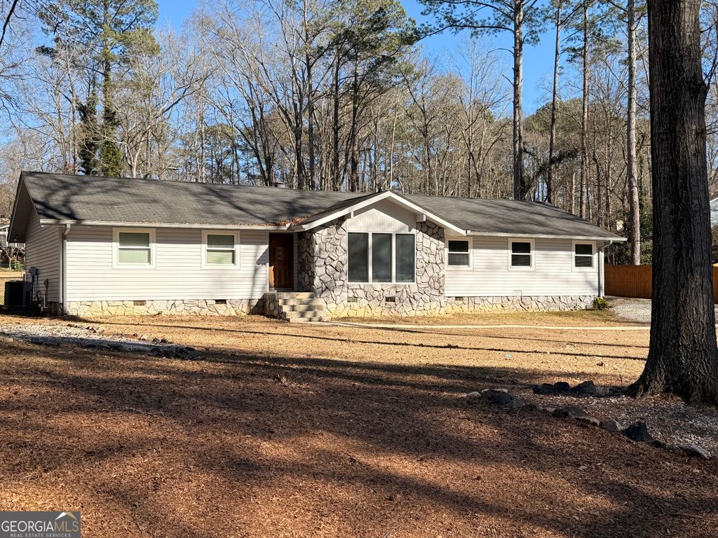 621 Golf View Drive, Peachtree City, GA 30269