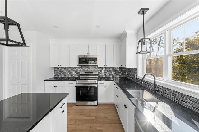 2 Teresa Ann Crossing, West Warwick, RI 02893