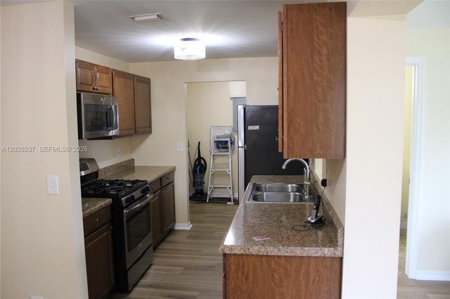 1570 W 13th Street, Riviera Beach, FL 33404