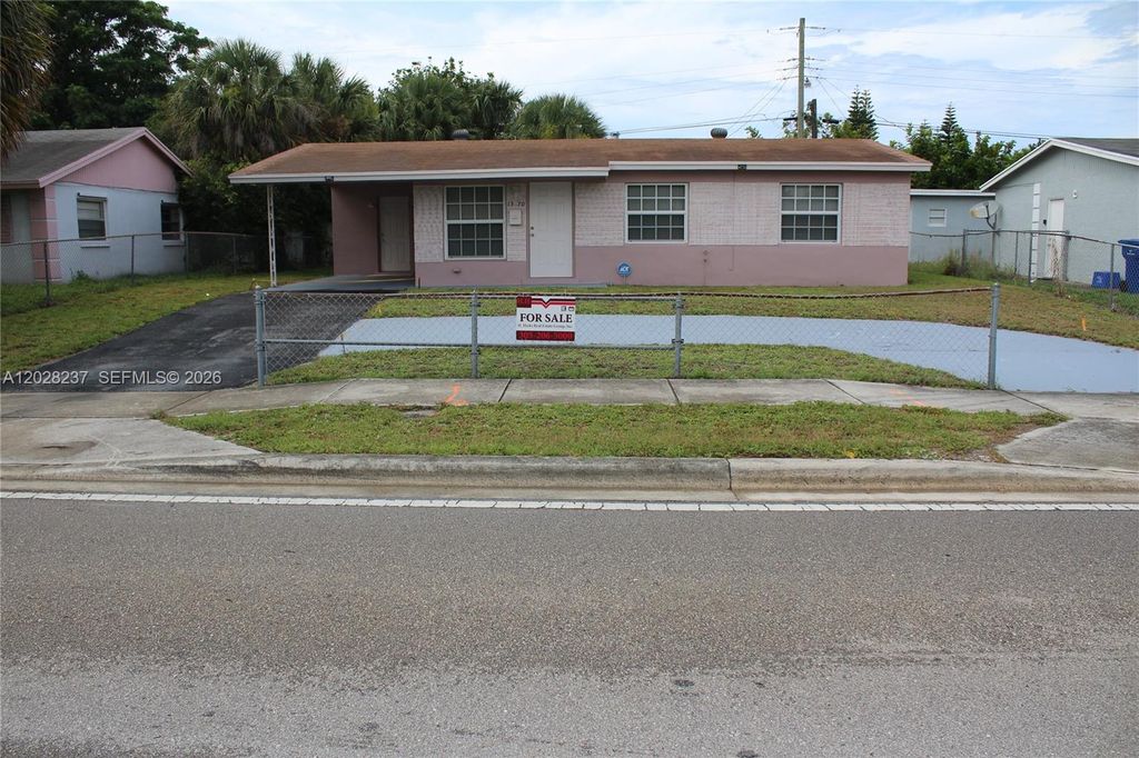 1570 W 13th Street, Riviera Beach, FL 33404