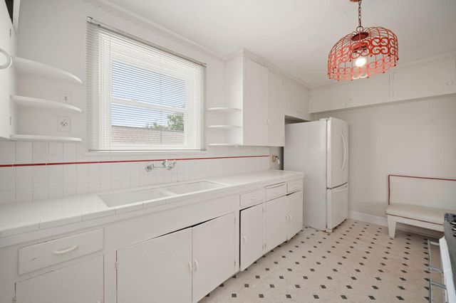 4309 Ursuline Street, Galveston, TX 77550