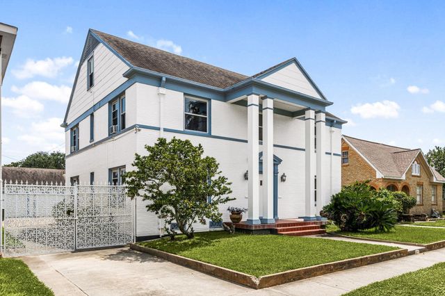4309 Ursuline Street, Galveston, TX 77550