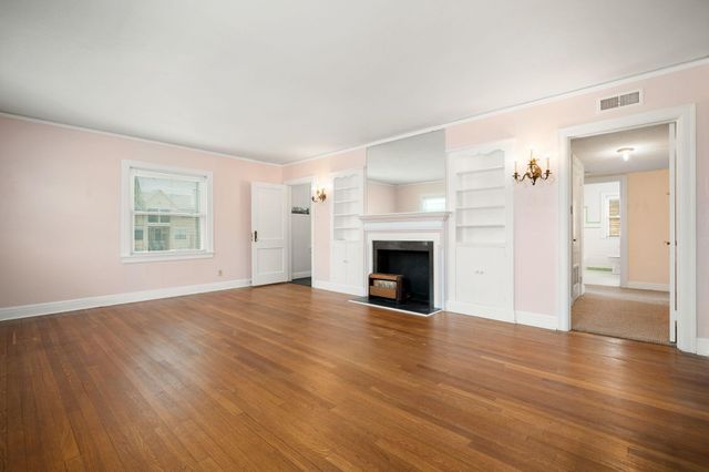 4309 Ursuline Street, Galveston, TX 77550