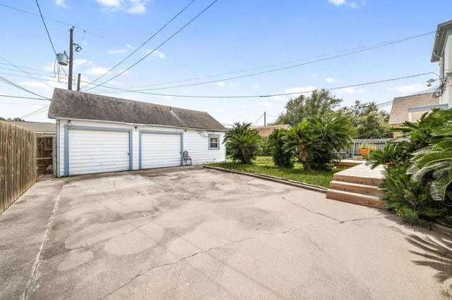 4309 Ursuline Street, Galveston, TX 77550