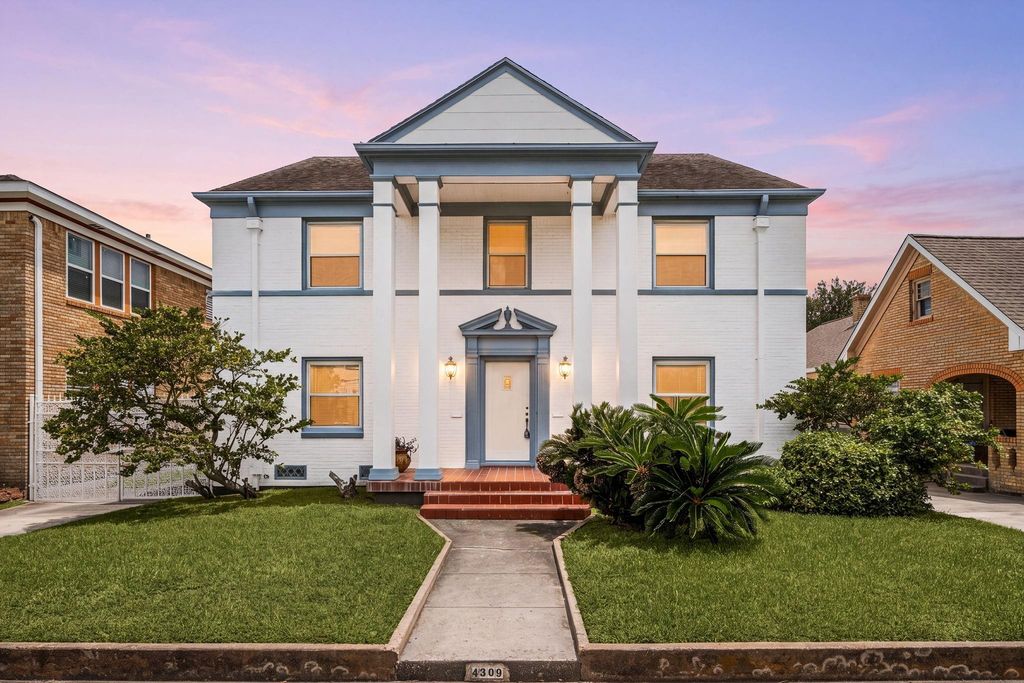4309 Ursuline Street, Galveston, TX 77550