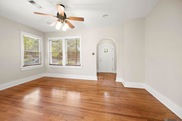 1736 Stanford Ave, Baton Rouge, LA 70808