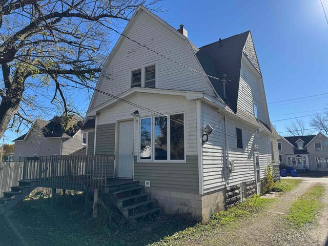 11 NW 2nd Street, Oelwein, IA 50662