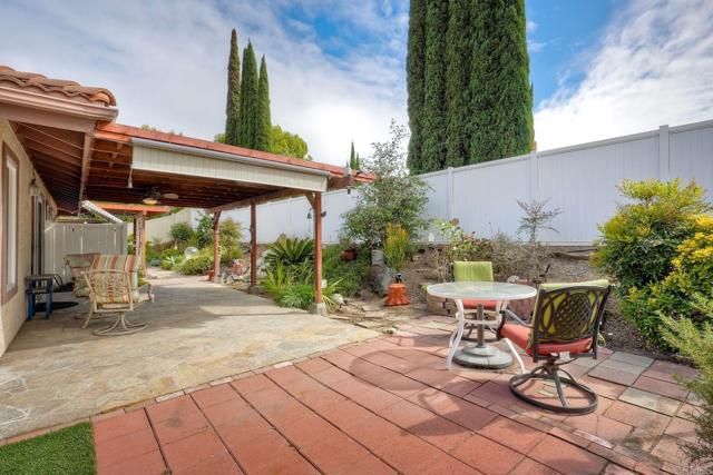 1531 Silverado Dr, Oceanside, CA 92057