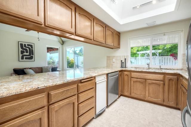 1531 Silverado Dr, Oceanside, CA 92057
