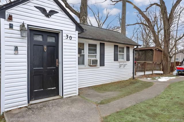 30 Lindbergh Lane, New City, NY 10956