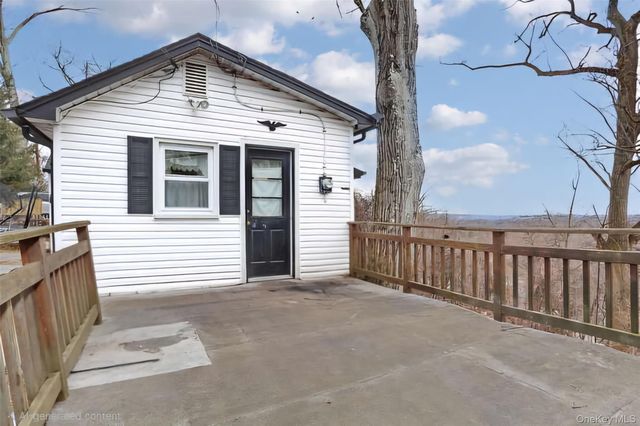 30 Lindbergh Lane, New City, NY 10956