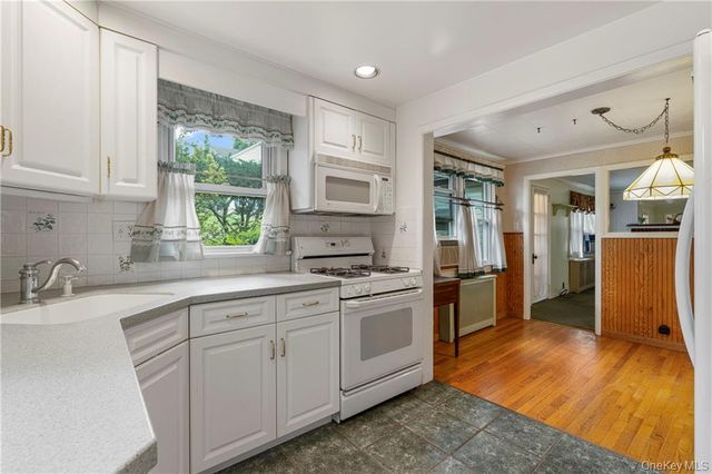 30 Lindbergh Lane, New City, NY 10956