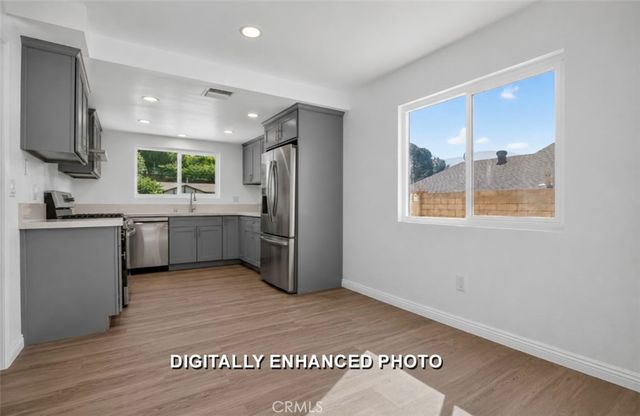 13877 Shablow Avenue, Sylmar, CA 91342