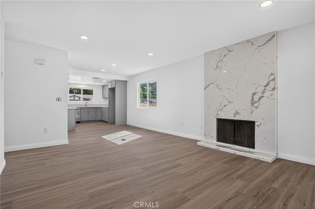 13877 Shablow Avenue, Sylmar, CA 91342