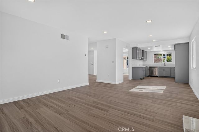 13877 Shablow Avenue, Sylmar, CA 91342