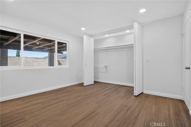 13877 Shablow Avenue, Sylmar, CA 91342