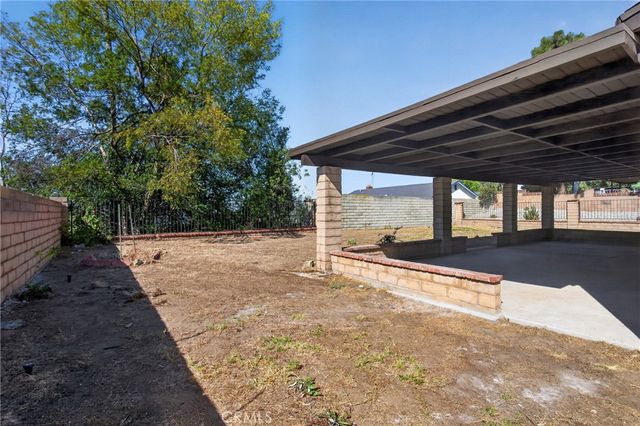 13877 Shablow Avenue, Sylmar, CA 91342