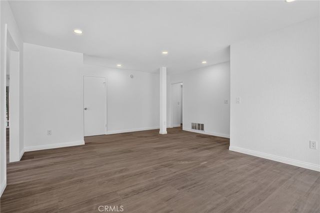 13877 Shablow Avenue, Sylmar, CA 91342