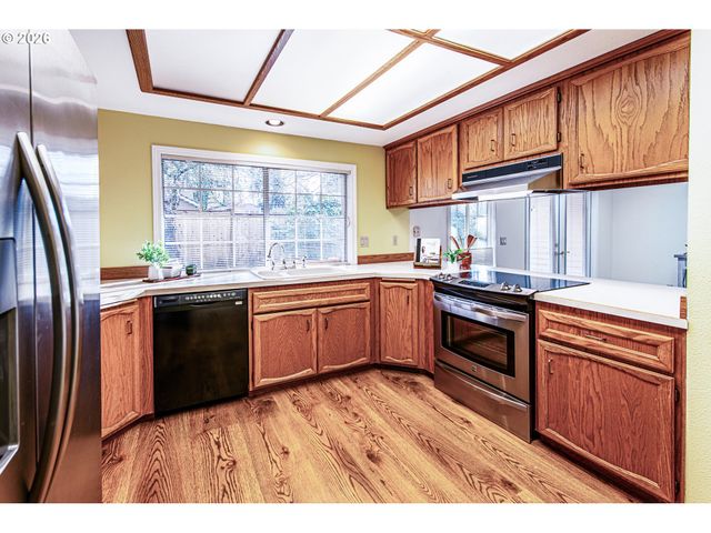 1810 HAPPY Ln, Eugene, OR 97401