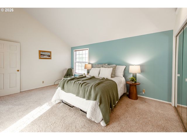 1810 HAPPY Ln, Eugene, OR 97401