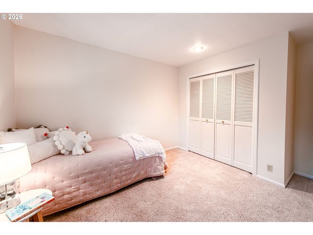 1810 HAPPY Ln, Eugene, OR 97401