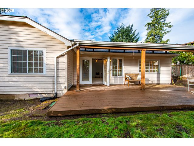 1810 HAPPY Ln, Eugene, OR 97401