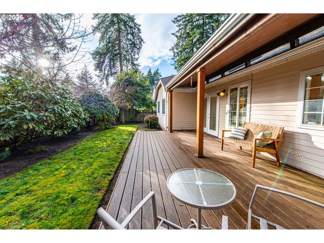 1810 HAPPY Ln, Eugene, OR 97401