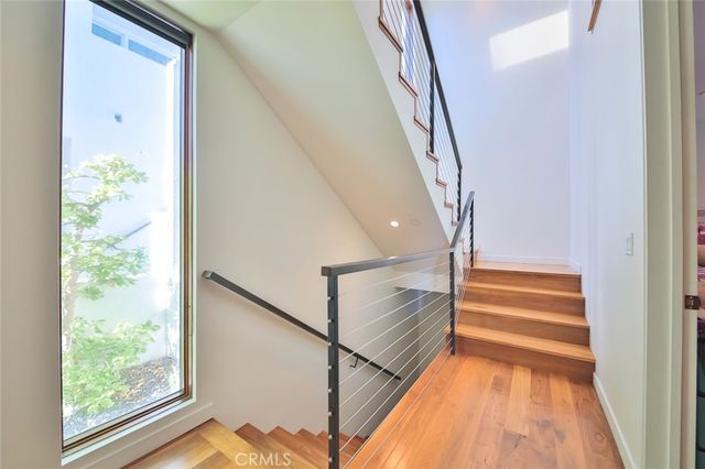 104 Manhattan Avenue, Manhattan Beach, CA 90266