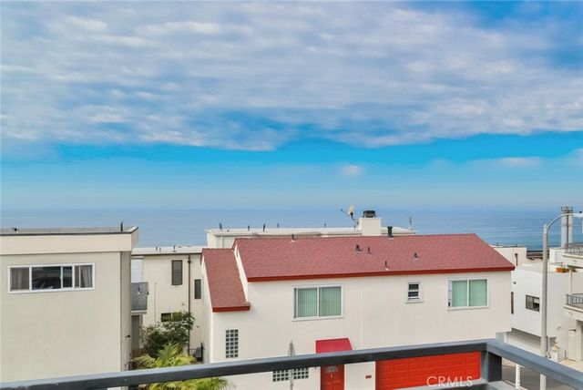 104 Manhattan Avenue, Manhattan Beach, CA 90266