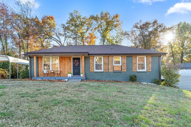 158 Lexington Dr, Clarksville, TN 37042