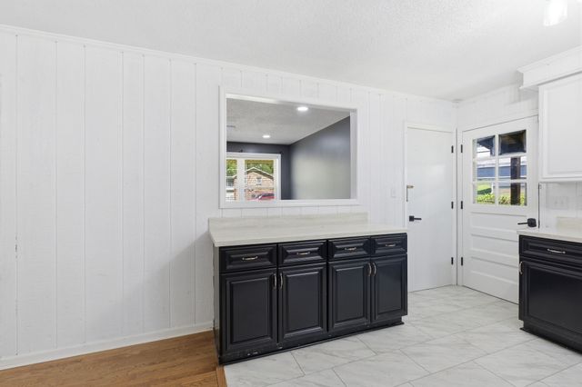 158 Lexington Dr, Clarksville, TN 37042